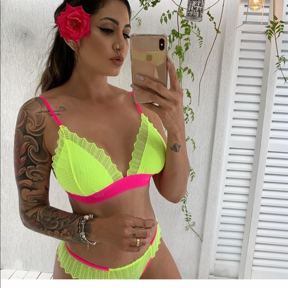 Make Memories Neon Bralette & bikini panty set - Picture 4 of 12